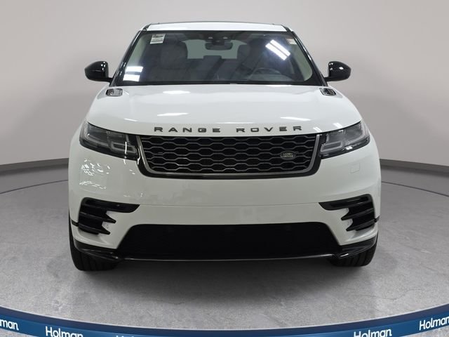 Used 2018 Fuji White Land Rover SE R-Dynamic image 3