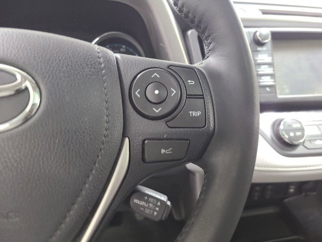 Certified Used 2018 Aqua Toyota Hybrid Limited image 26