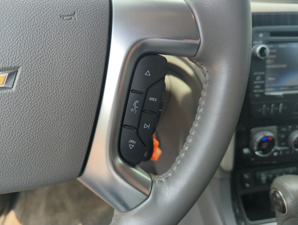 Used 2015 Silver Chevrolet 2LT image 23