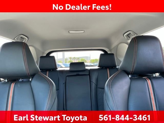 Used 2024  Toyota Adventure image 18