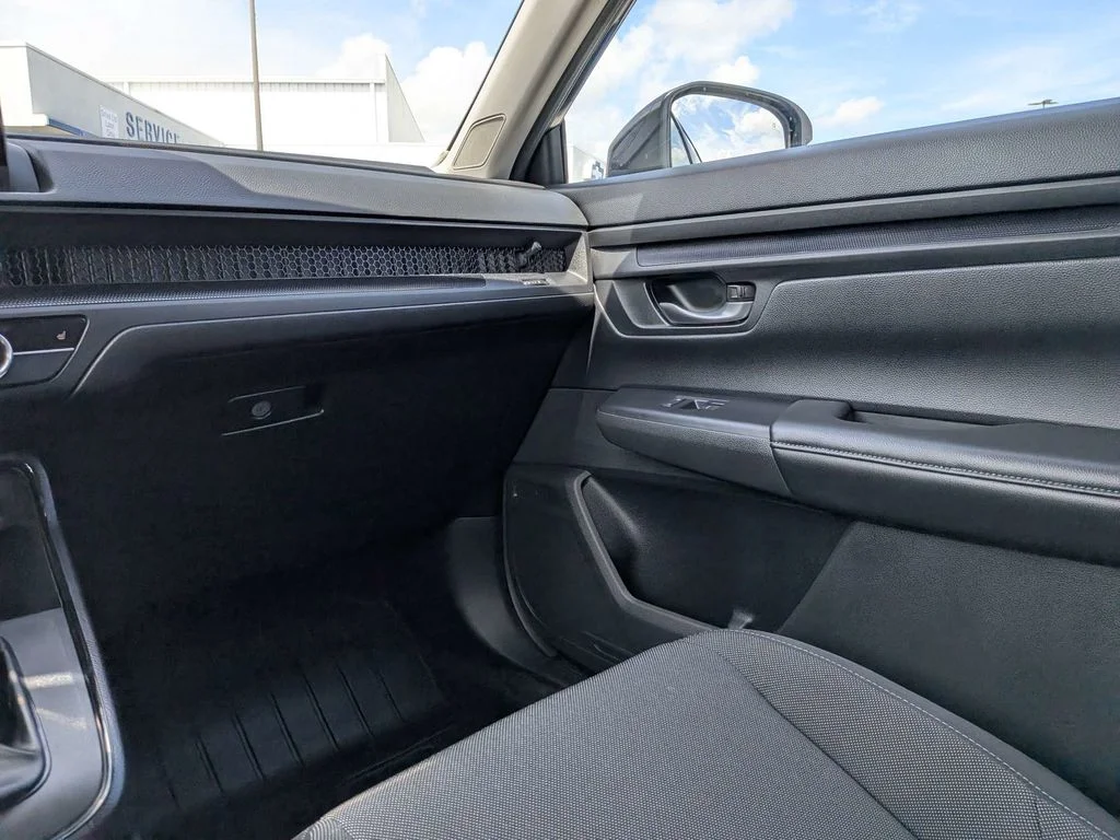 Used 2024  Honda EX image 16