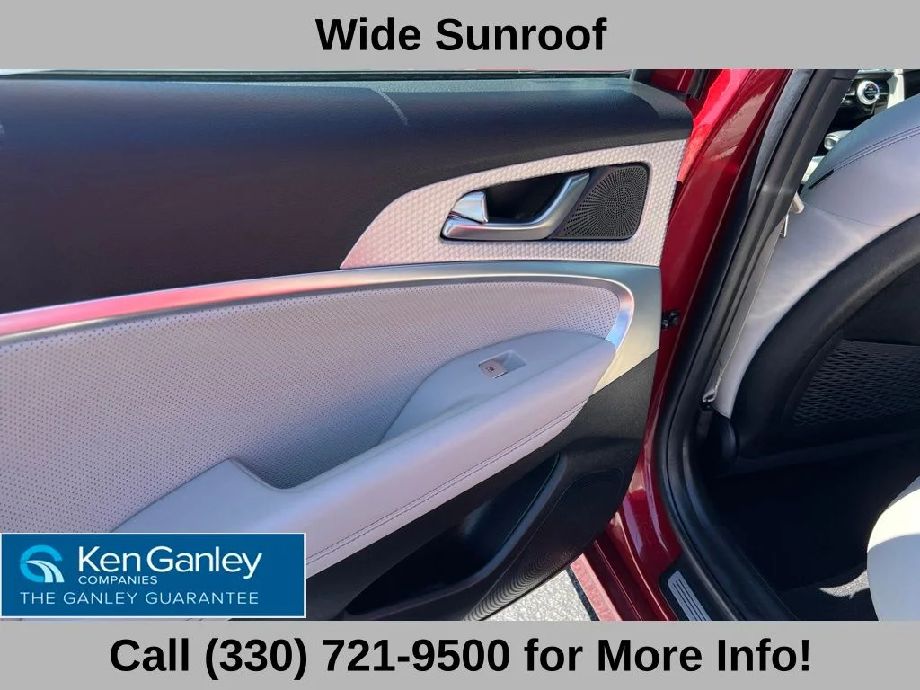 2023 GENESIS G70 Standard - Photo 44