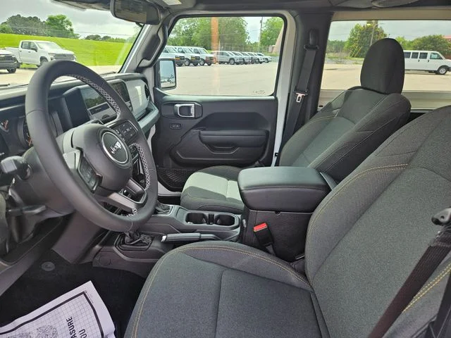Used 2025 White Jeep Sport S image 9