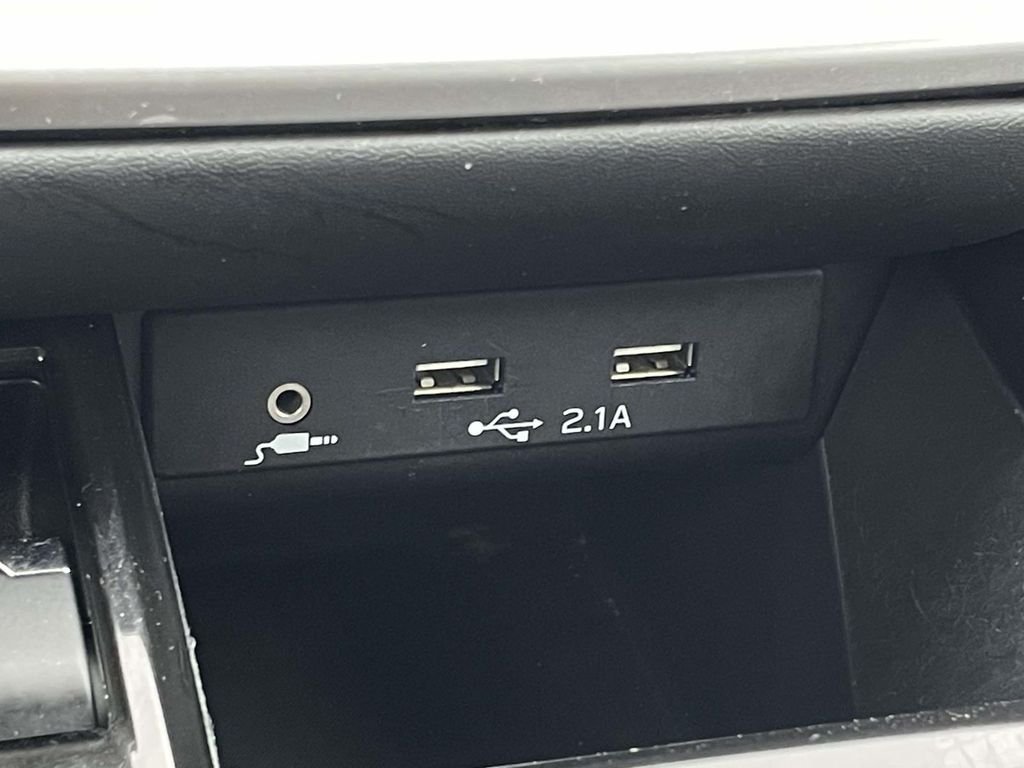 2020 Subaru Outback Limited - Photo 19