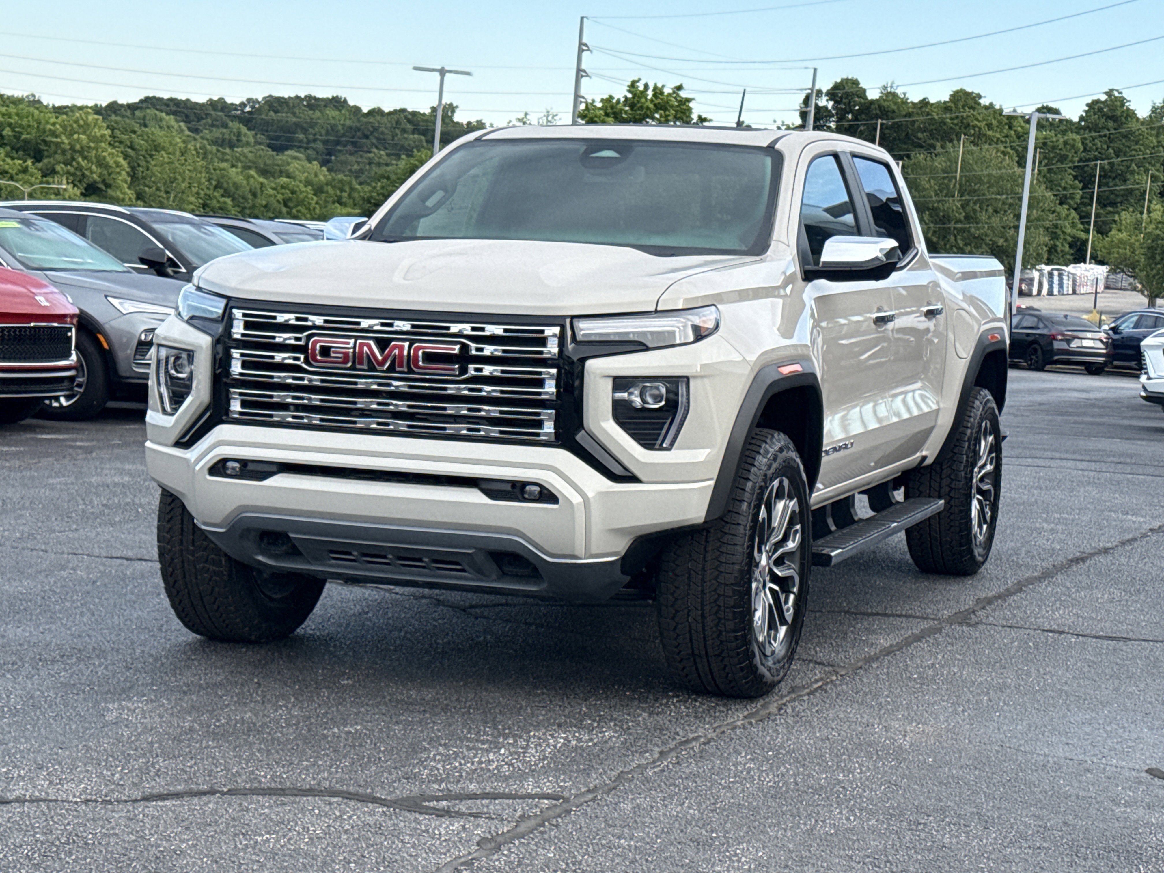 2026 GMC Canyon Denali - Photo 13
