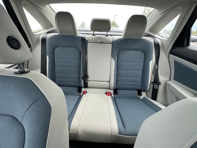 2025 Volkswagen Jetta SE - Photo 25