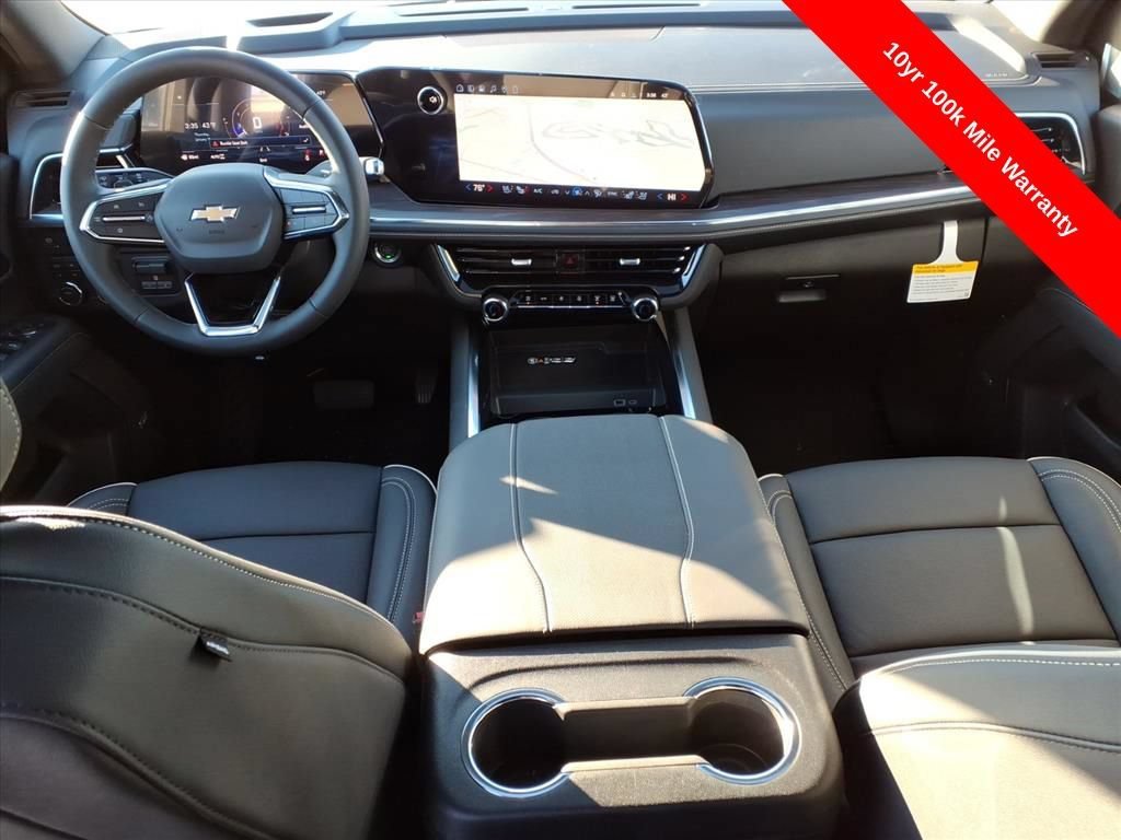 2026 Chevrolet Suburban Premier - Photo 13
