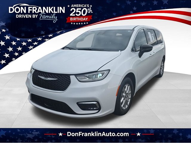 2024 Chrysler Pacifica Touring L