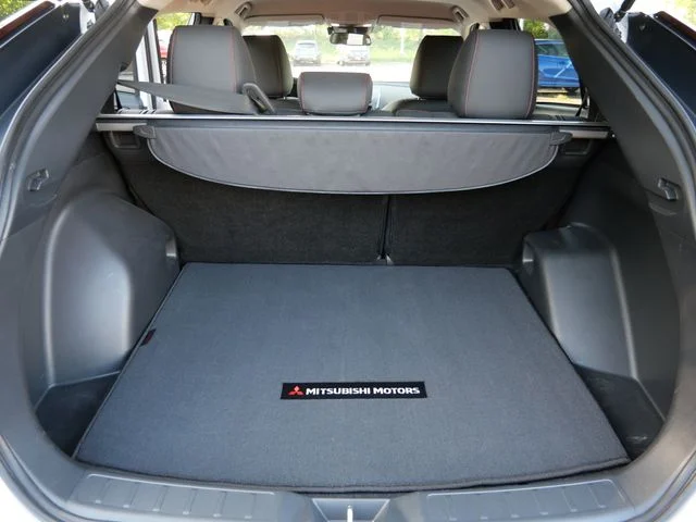 Certified Used 2023 White Diamond Mitsubishi Ralliart image 10
