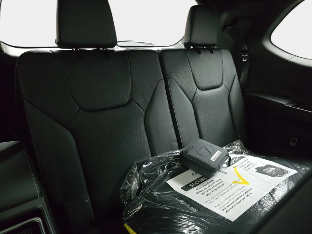 New 2026 Wind Chill Pearl Lexus PREMIUM AWD image 12