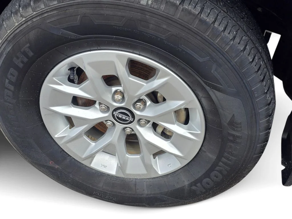 Used 2024 Gray Nissan SV image 13