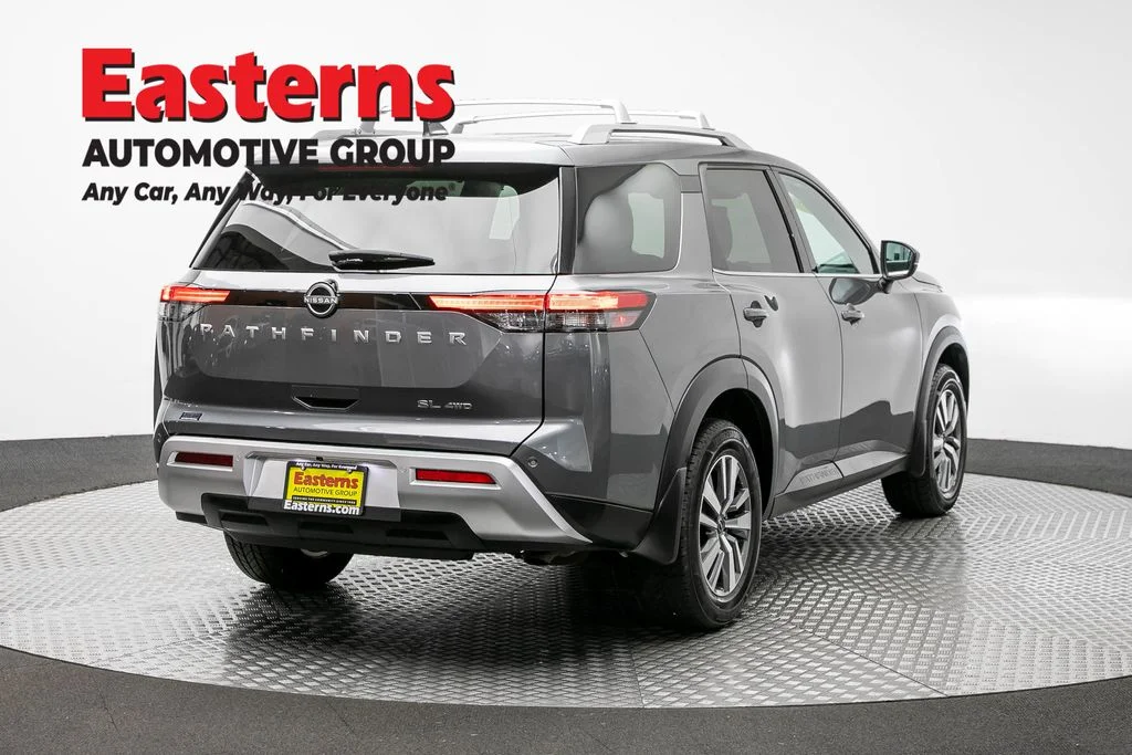 Used 2023 Gray Nissan SL image 5