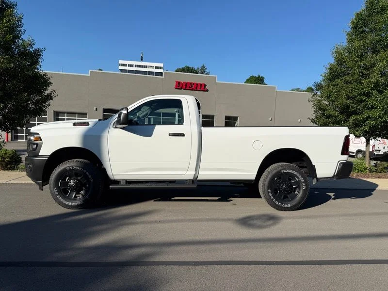 New 2026 Bright White Clear-Coat Exterior Paint RAM Tradesman image 4