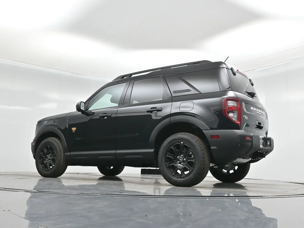 New 2025 Black Ford Badlands image 54