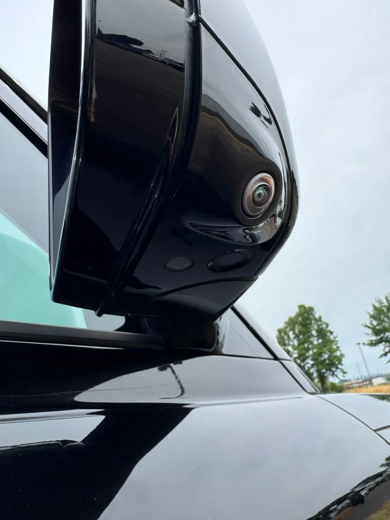 Used 2022 Santorini Black Metallic Land Rover SE image 58
