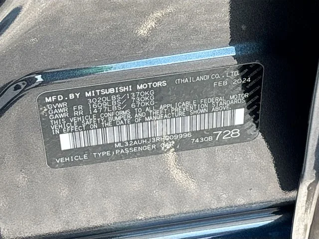 Used 2024 Gray Mitsubishi ES image 30