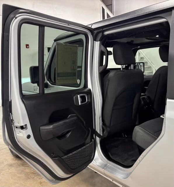 Used 2024 Silver Jeep Sport S image 23