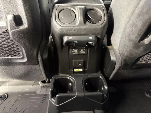 Used 2022 Black Jeep Rubicon image 39