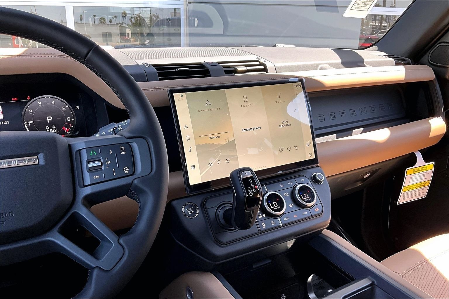 New 2026 Santorini Black Land Rover S image 7