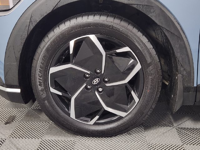 Certified Used 2024 Blue Hyundai SEL image 20