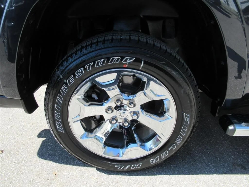 New 2026 Forged Blue Metallic Exterior Paint RAM Big Horn/Lone Star image 8