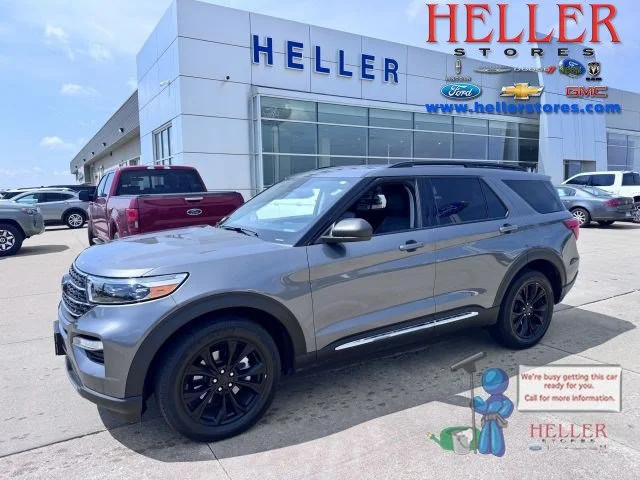 Used 2023 Carbonized Gray Metallic Ford XLT image 1
