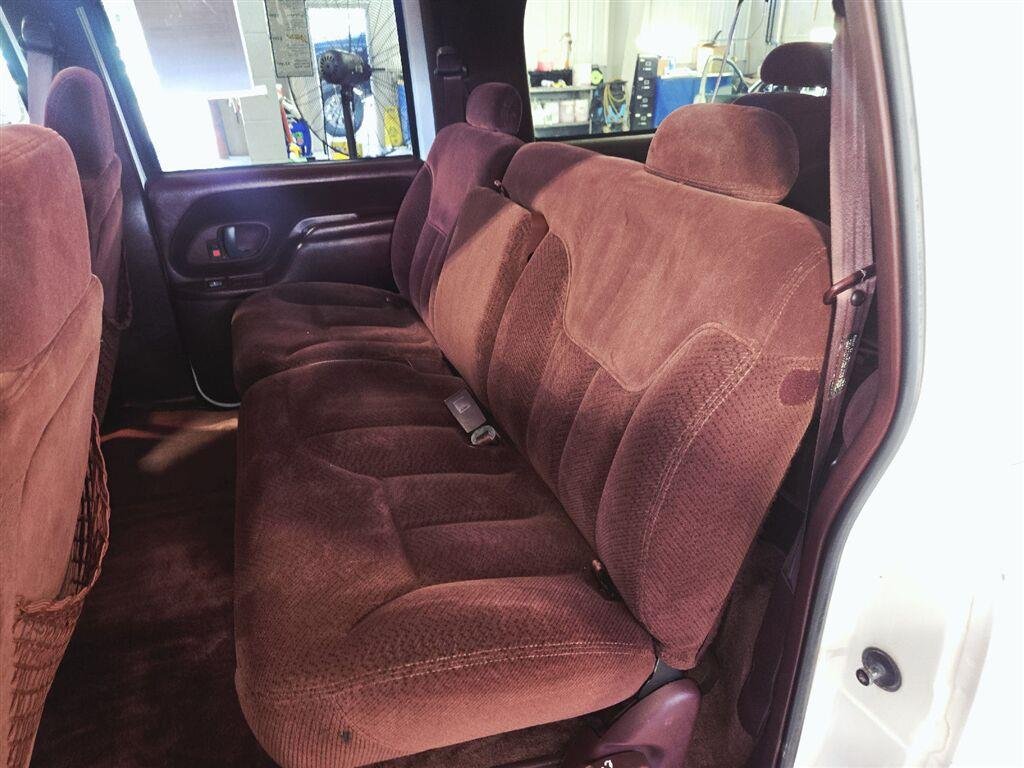 Used 1999 Summit White GMC BASE image 28