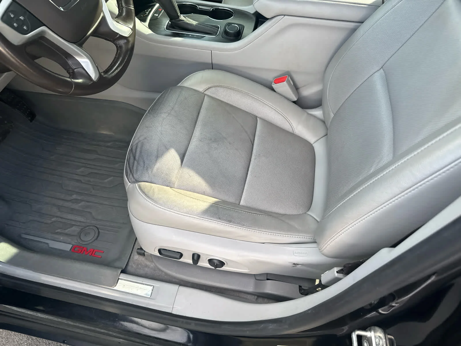 Used 2019 Ebony Twilight Metallic GMC SLT image 8