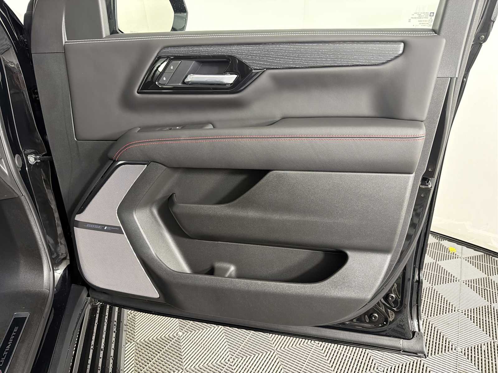 2026 GMC Yukon XL AT4 Ultimate - Photo 12