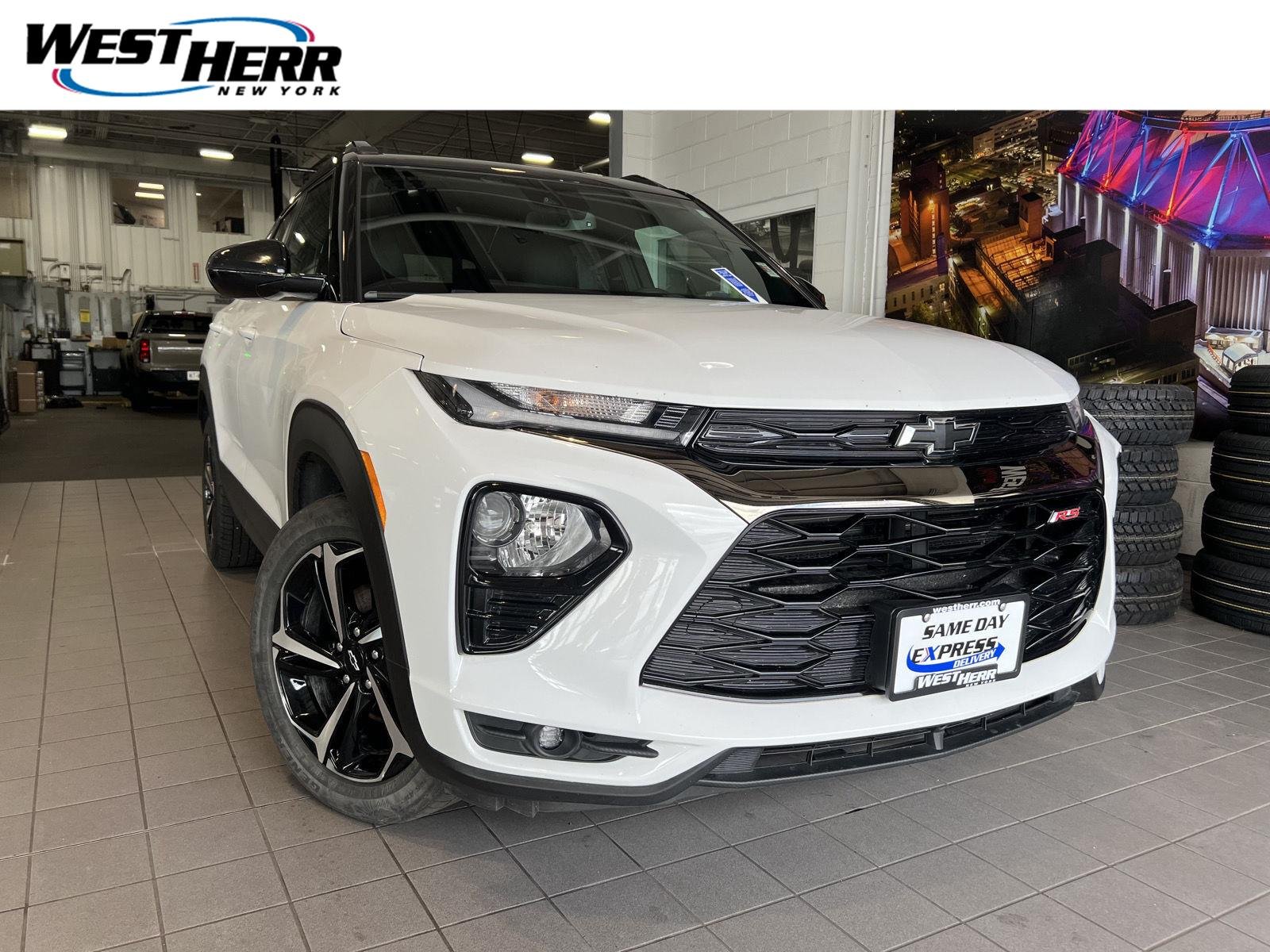 Used 2023 Summit White Chevrolet RS image 1