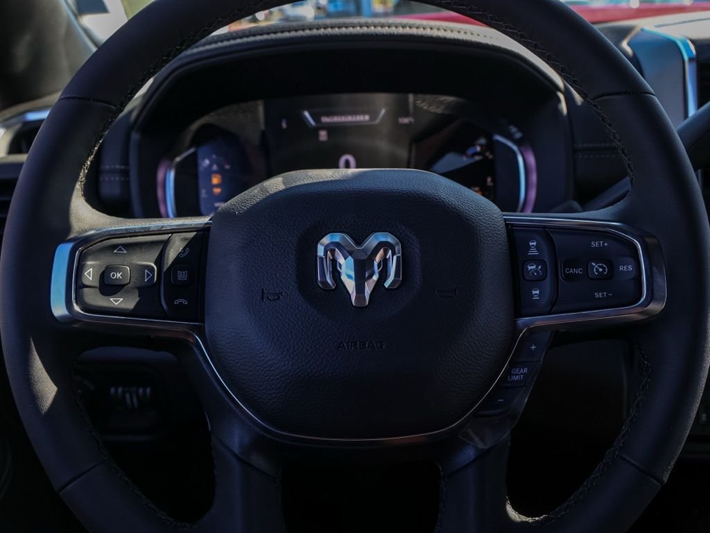 New 2026 Molten Red Pearl-Coat Exterior Paint RAM Laramie image 23