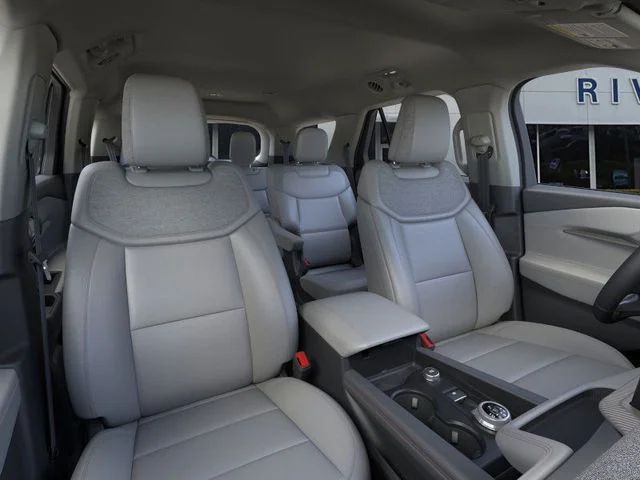 New 2026 Star White Metallic Tri-Coat Ford Active image 10