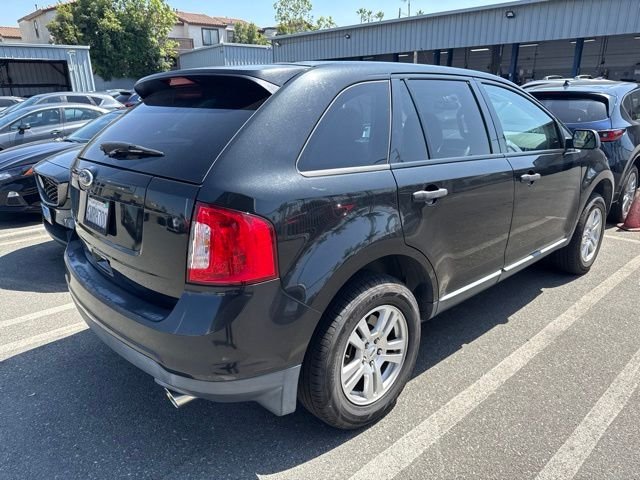 Used 2013 Black Ford SE image 4