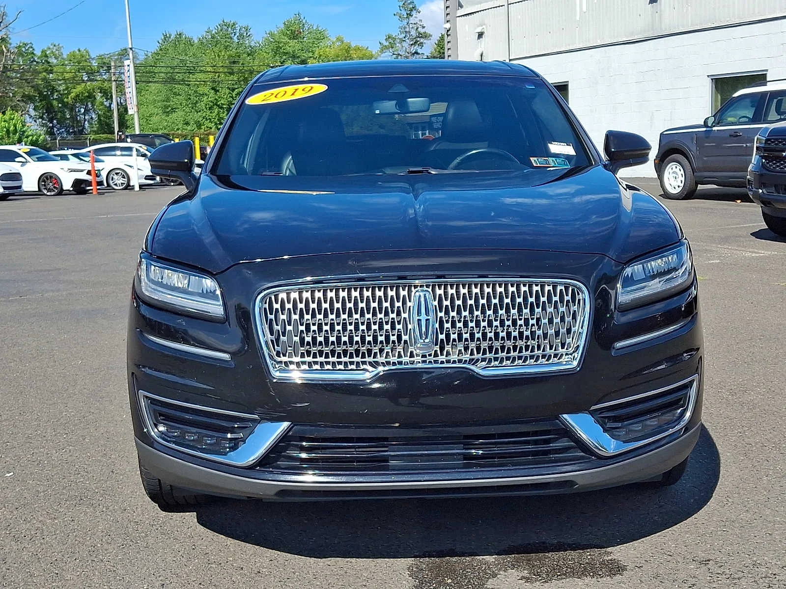 Used 2019 Black Lincoln Reserve image 2