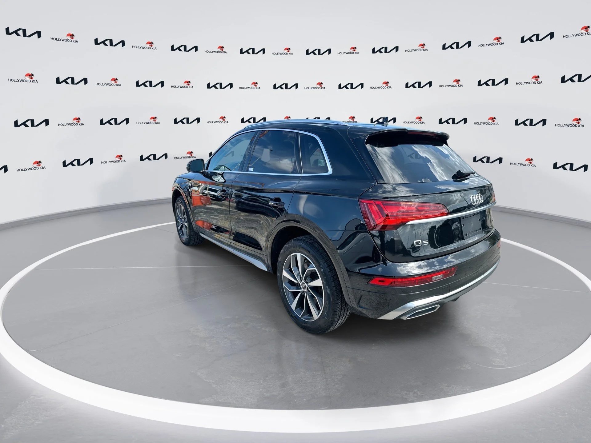Used 2023 Black Metallic Audi S line Premium Plus image 6