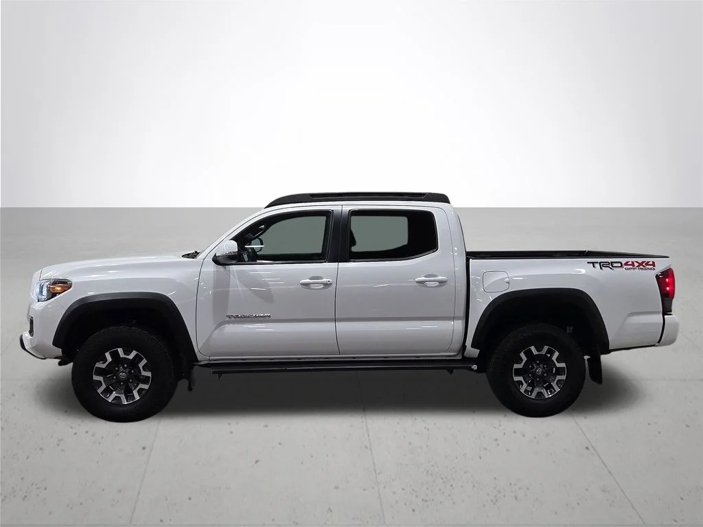 Used 2018 White Toyota TRD Off-Road image 14