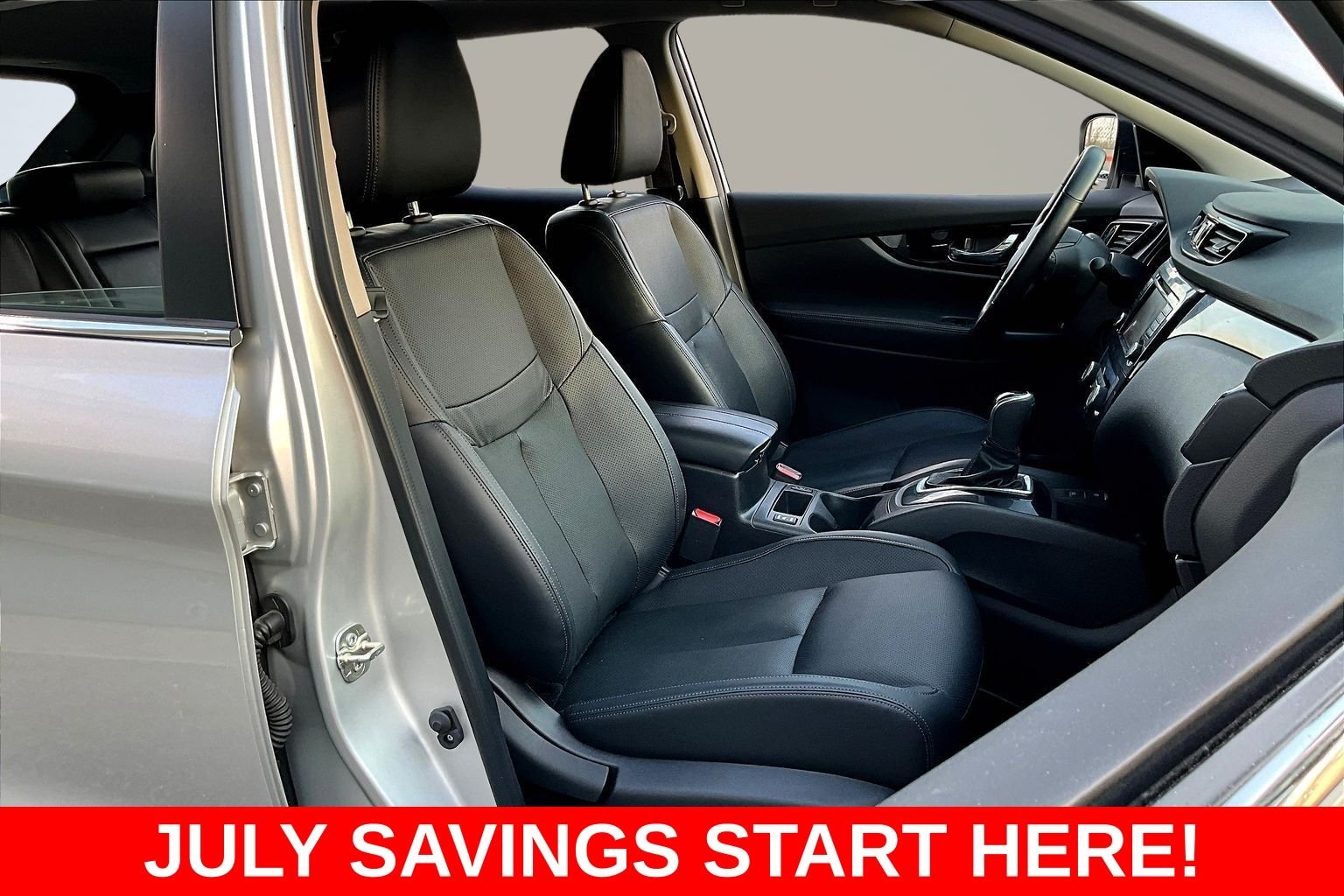 Used 2022 Silver Nissan SL image 37