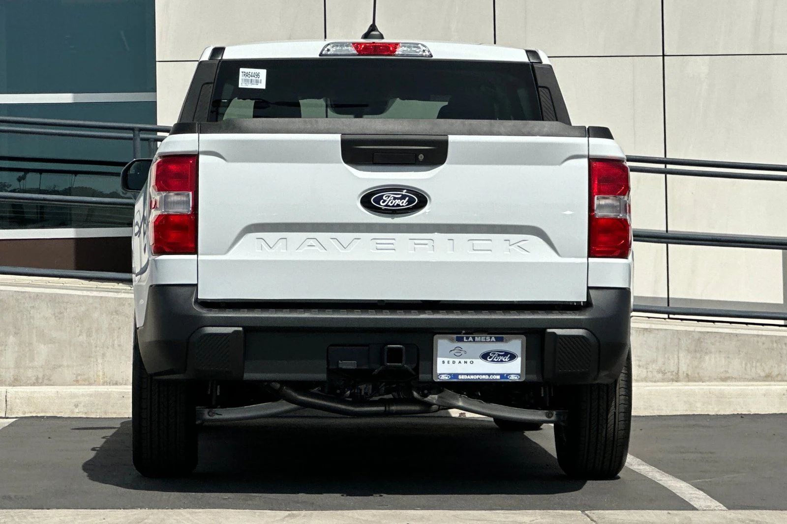 New 2026 Oxford White Ford XLT image 4