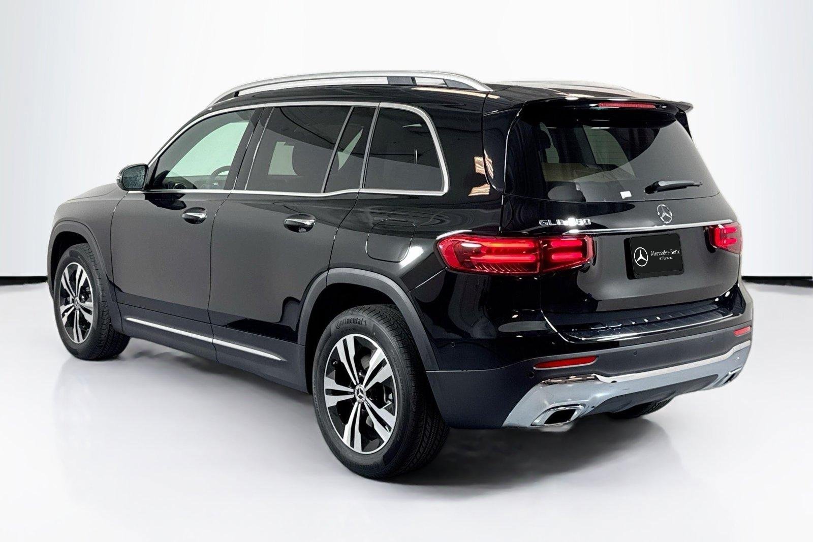 New 2026 Night Black Mercedes-Benz GLB 250 image 7