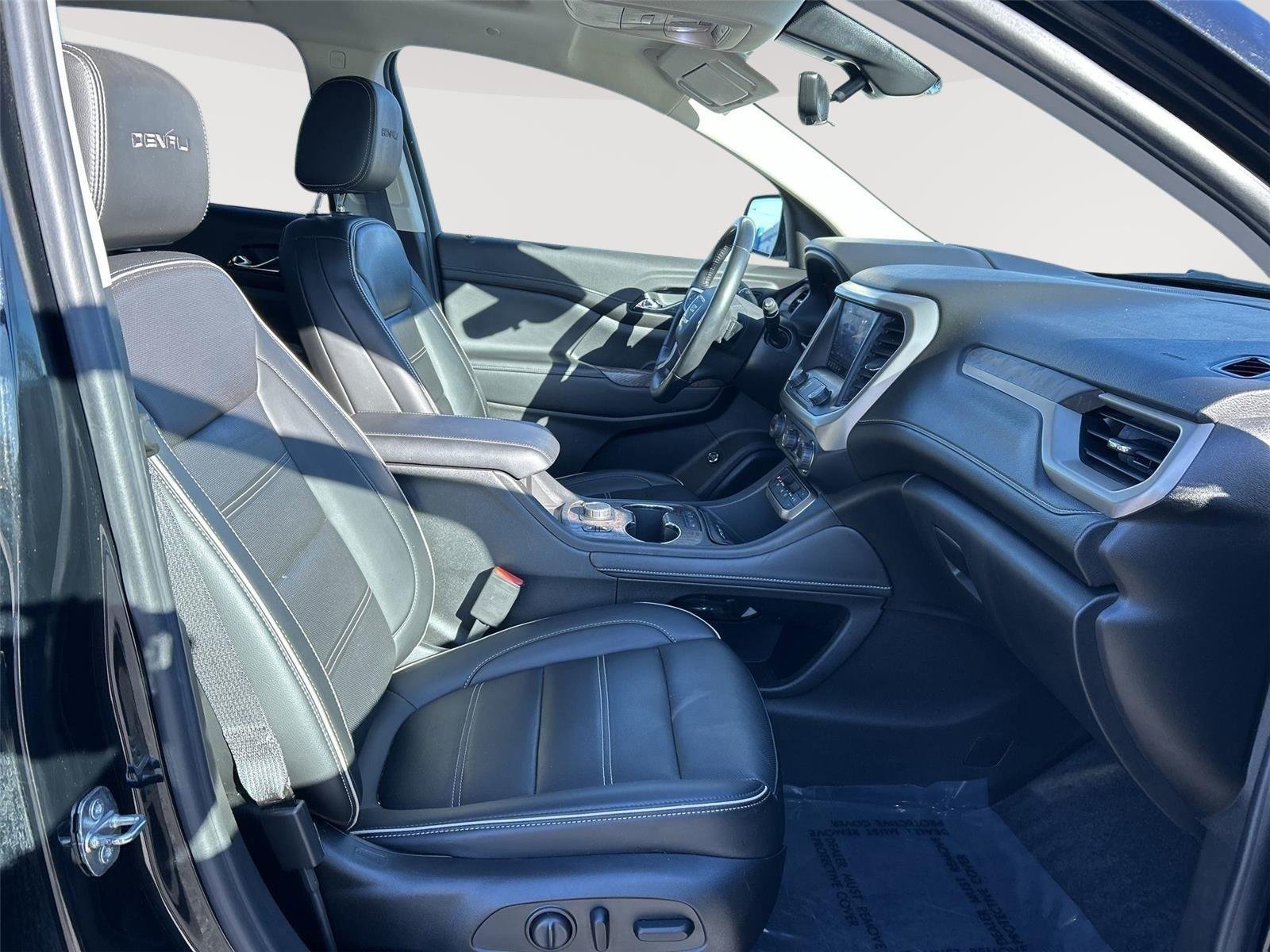 2021 GMC Acadia Denali - Photo 25