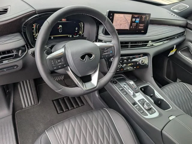 New 2027 Gray INFINITI AUTOGRAPH image 4