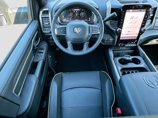 2026 RAM 2500 Laramie - Photo 17
