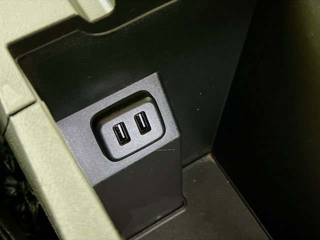 Used 2018 Blue Chevrolet Premier image 32