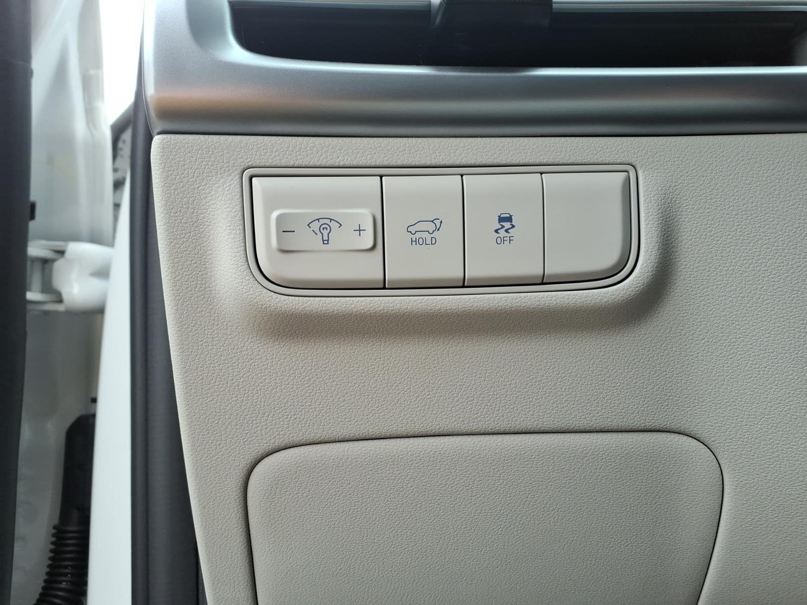 Used 2026 Serenity White Pearl Hyundai SEL image 17