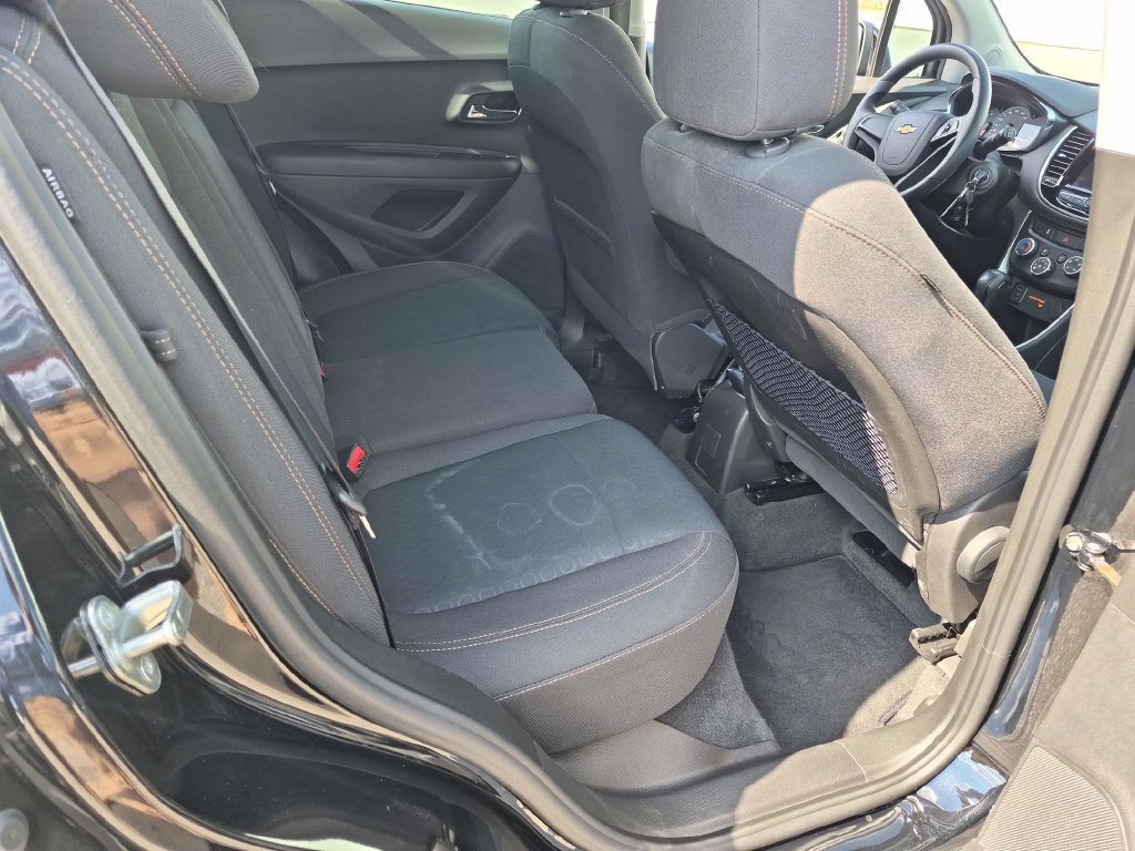 Used 2020 Black Chevrolet LS image 28