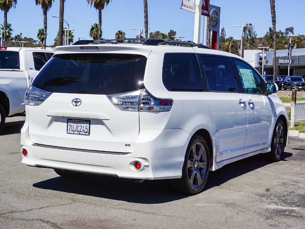 Used 2016 White Toyota SE image 6