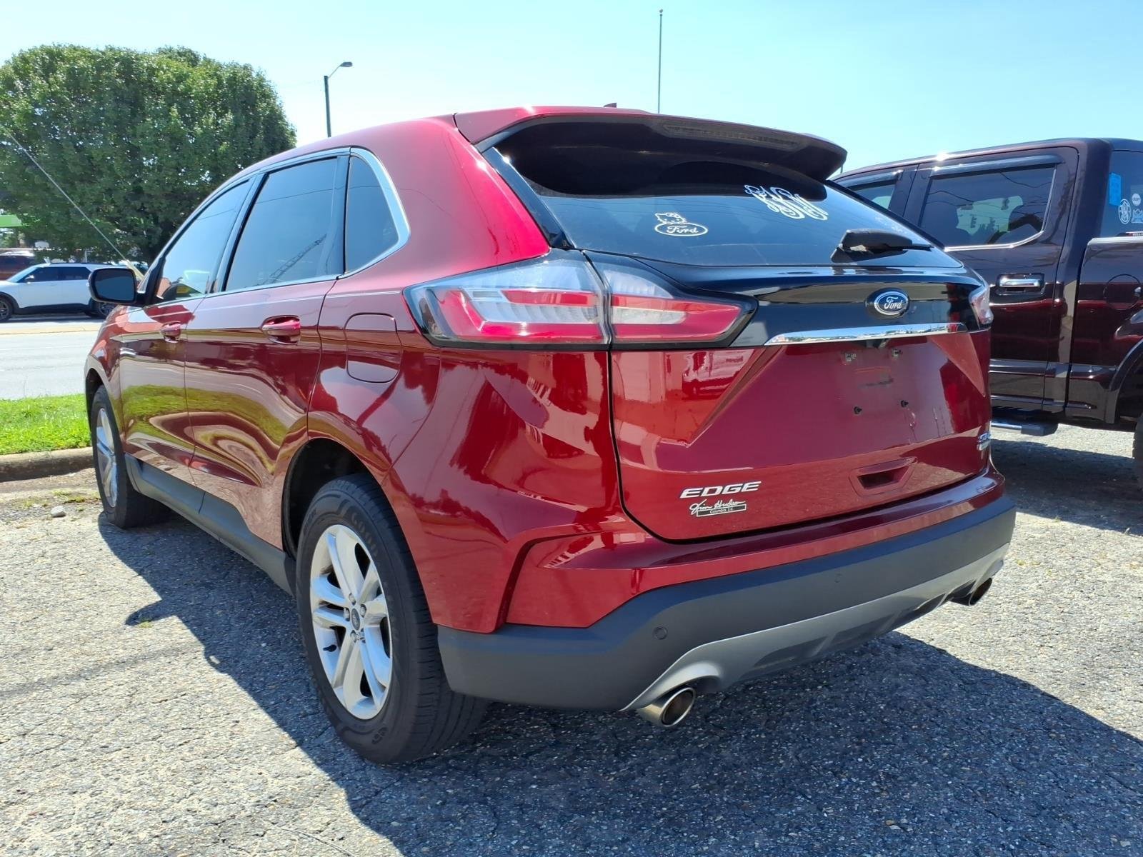 Used 2019 Ruby Red Metallic Tinted Clearcoat Ford SEL image 9