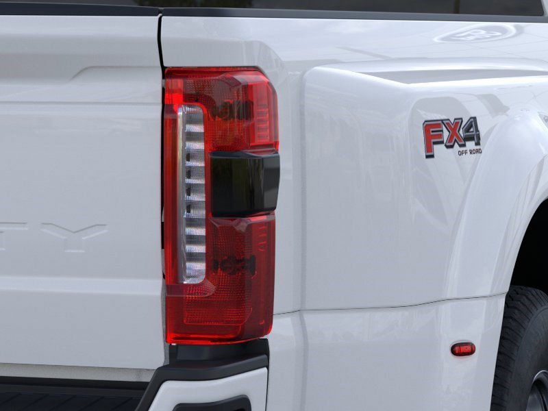New 2026 Oxford White Ford XL image 22