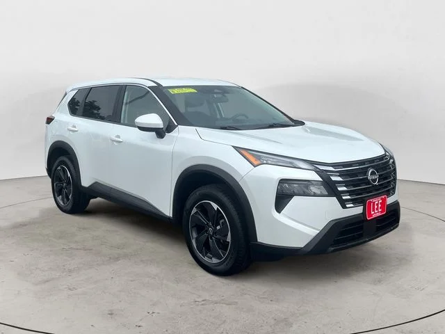 Used 2025 White Nissan SV image 7