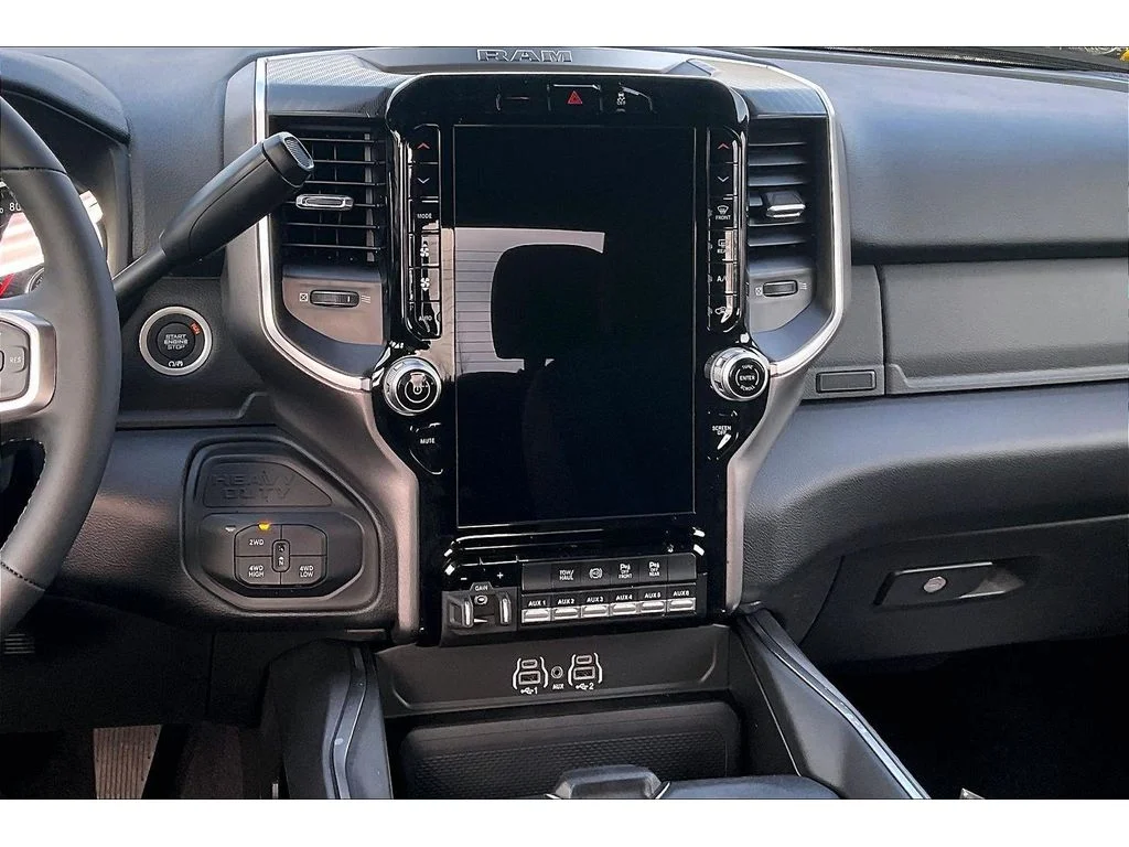 New 2026 Granite Crystal Metallic Clear-Coat Exterior Paint RAM Big Horn L1 Plus Sport image 7